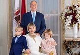 Une nouvelle photo officielle pour la famille princière de Monaco ...