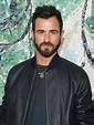 Single Justin Theroux has no one to “report back to”