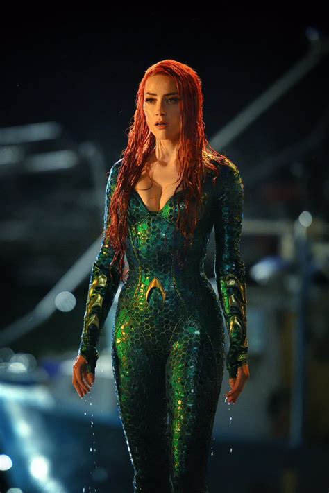 Aquaman Amber Heard Mera Photo Revealed Hollywood Reporter