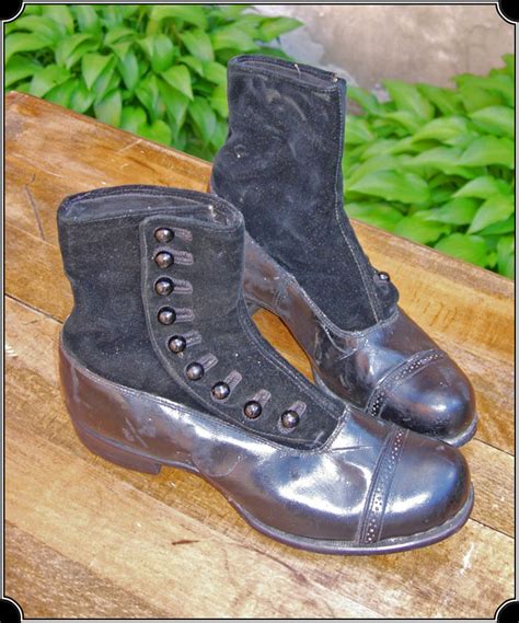 Z Sold ~ Velvet Top Childs High Button Shoes
