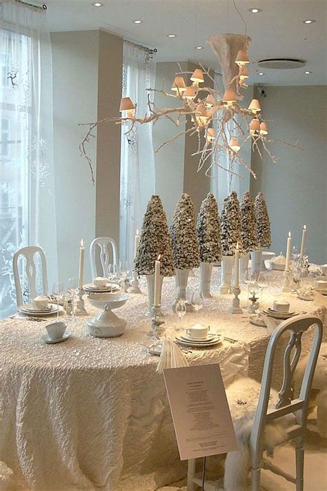Set a stunning fall or winter table setting 13 photos. 25 Elegant Christmas Table Settings - Holiday Table Ideas ...