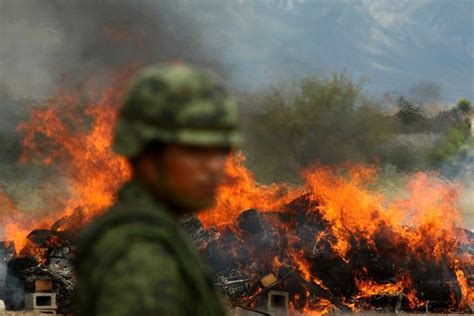 33 Photos Of The Mexican Drug War And Its Never Ending Violence