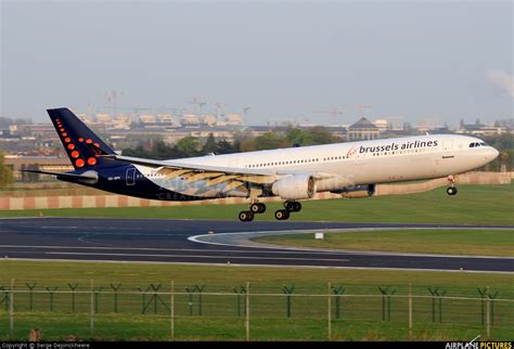 Oo Sfv Brussels Airlines Airbus A330 300 At Brussels Zaventem