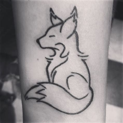 Pin By Ashley Deanna On Tattoos Small Fox Tattoo Fox Tattoo Fox