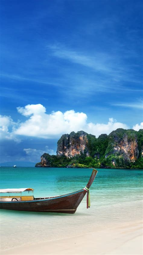 30 Thailand Beaches With Boats Wallpaper On Wallpapersafari