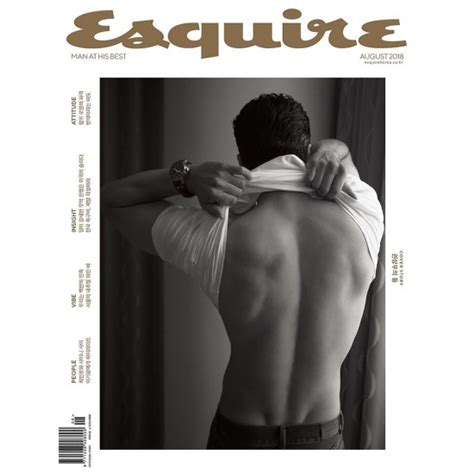 Gambar Foto Kwon Sang Woo Di Majalah Esquire Edisi Agustus 2018 Foto