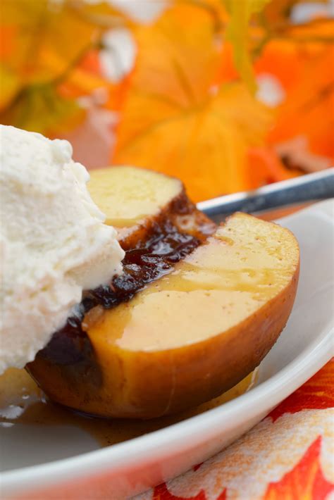 Slow Cooker Baked Apples Who Needs A Cape