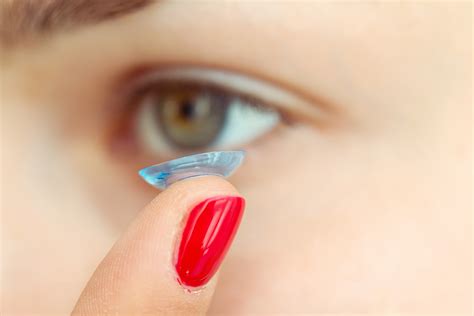 Bifocal Contact Lenses An Introduction With Faqs