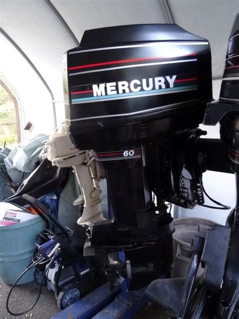 Mercury 60 Hp Outboard 2 Stroke Oil Injected Power Tilt Central