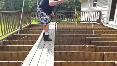 Removing A Deck With Rusted Screws Youtube