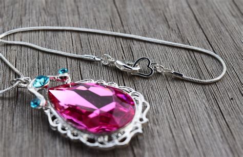 Pink Sofia The First Amulet Necklace Amulet Of Avalor Reproduction