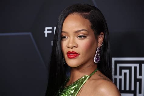 Rihanna Changes Her Tune Will Headline Super Bowl Lvii Halftime Show