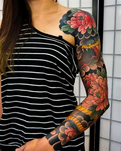 Japanese Sleeve Tattoos Snake Tattoo Shoulder Tattoo Flower Tattoo