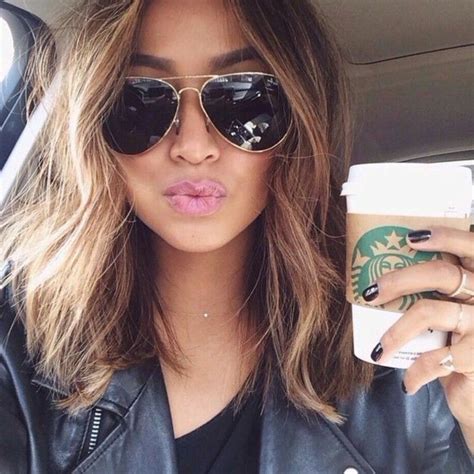 Sur cheveux longs ou courts, le dégradé s'adapte naturellement et permet de raviver l'éclat d'une couleur ou dessiner ses contrastes. Le carré dégradé - 85 photos pour trouver la meilleure ...