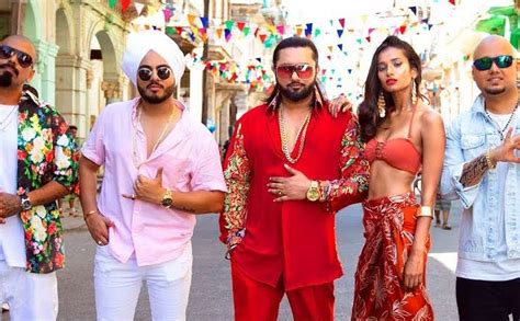 Yo Yo Honey Singh Is Back With A Bang With His New Song Makhna