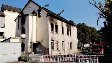 Verletzte Bei Drama In Duisburg Zwei Menschen Sterben Bei Hausbrand