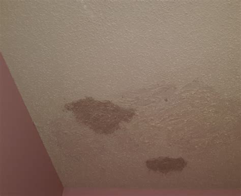 Due to the old wallpaper paste on the plaster, the initial plaster didn't stick. How to Repair a Popcorn Ceiling...Without Losing Your Mind