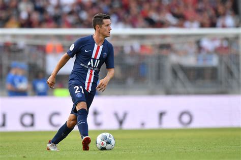 Ander Herrera and six more PSG players ruled out of United clash 