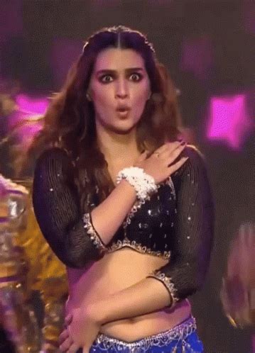 Kriti Sanon Squeezing Boobs Gif Indian Actress Naked Mrdeepfakes Sexiz Pix