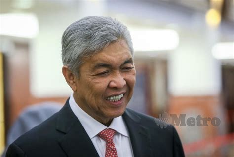Ahmad zahid hamidi on wn network delivers the latest videos and editable pages for news & events, including entertainment, music, sports, science and more, sign up and share your playlists. Kes rasuah Zahid Hamidi tangguh lagi METROTV | Harian Metro
