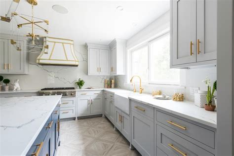 Silestone quartz is the combination of both quartz and a mix of other raw materials and resins and can be a beautiful addition to any modern kitchen. Backsplash and Countertop Ideas for Grey Shaker Cabinets ...