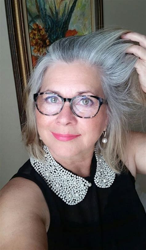 Pin By Lucimar Silva On Beautiful Silver Gray Hair Women Grey Hair And Glasses Grey Hair