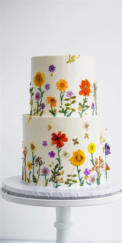 33 edible flower cakes that re simple but outstanding two tiered botanical cake