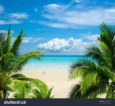 Beautiful Beach And Tropical Sea Стоковые фотографии 150868601