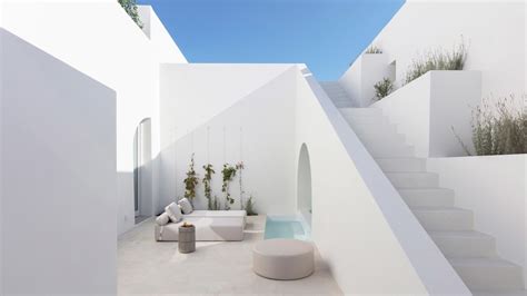 Kapsimalis Architects Create Summer Villas Out Of Caves In Santorini