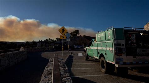 Mount Lemmon Summerhaven Under Evacuation As Crews Battle Bighorn Fire