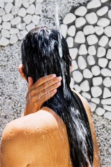 Ademe (the french environment and energy management agency) recommends use of the 30°c wash cycle, which consumes half as much tip: How Often You Should Wash Your Hair Depending on Your Hair ...