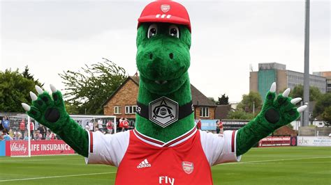 Gunner's giving away the Arsenal training shirt | Competition | News 