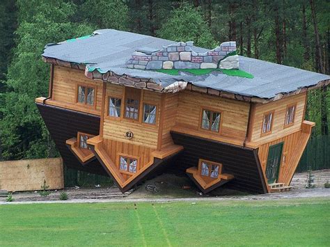 House Upside Down Upside Down House Crazy Houses Unusual Homes