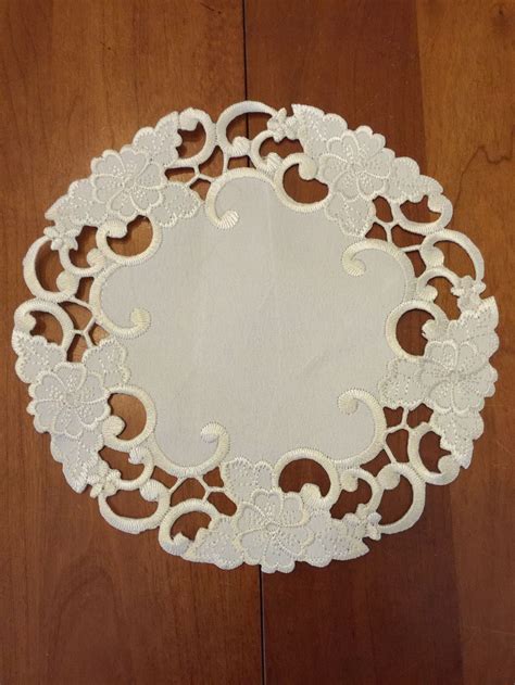 Pattern machine embroidery design download this design. Plain Daisy w/ Cutwork M-H7350 | Cutwork, Embroidered ...