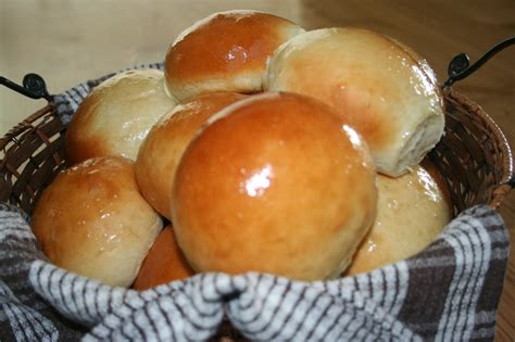 tricia s simply tasteful recipes soft buttery dinner rolls