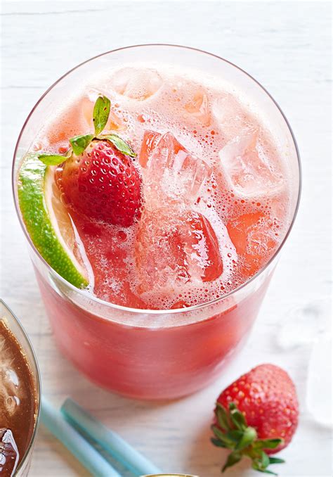 29 Of Our Favorite Summer Refreshing Drinks To Beat The Heat