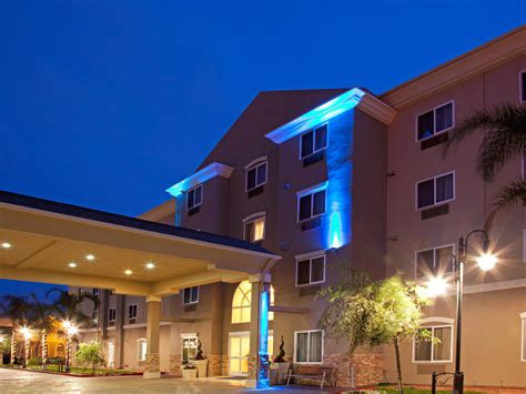 There are conference and banquet halls on the territory. Interstate to manage Los Angeles Holiday Inn | Hotel ...
