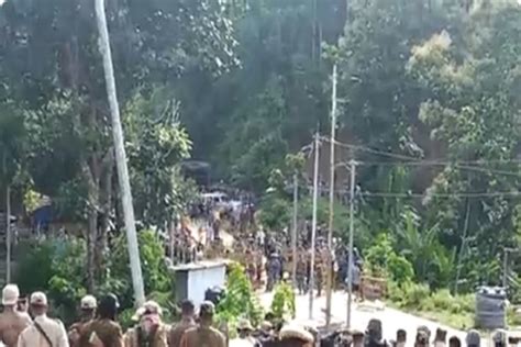 six cops die as assam mizoram border row escalates both sides call for peace