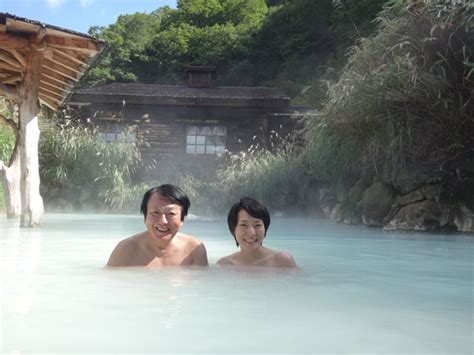 乳頭温泉郷の鶴の湯は日本トップクラスの混浴露天風呂日刊ゲンダイDIGITAL