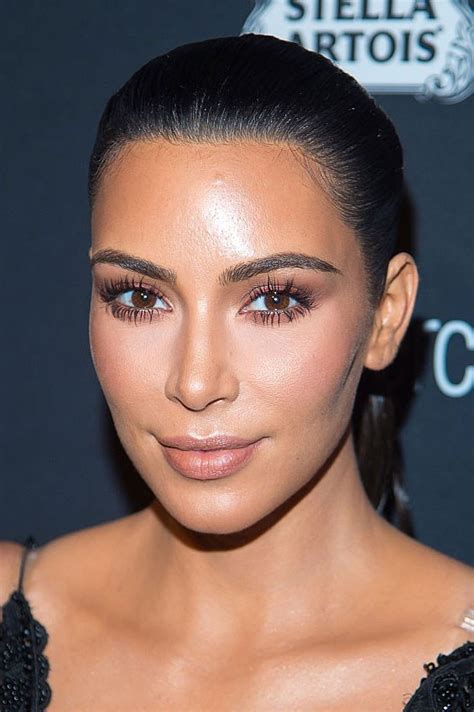 Copy Kim Kardashians Makeup Artists Eyeliner Hack Beautycrew