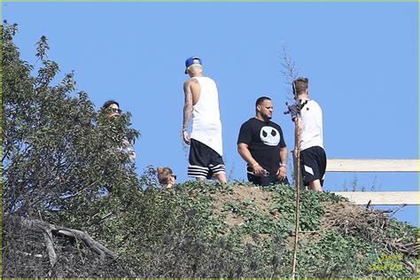 Full Sized Photo Of Justin Bieber Lunch Hailey Baldwin Hiking Kendall