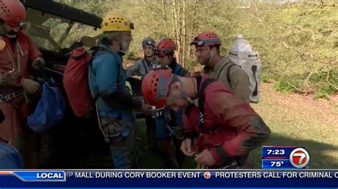 Emergency Crews Rescue 5 Men Trapped In Virginia Cave Wsvn 7news