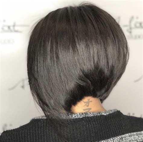 The angles used in cutting the hair are going to vary widely from style to style and even from hair type to hair type. The Difference Between an A-Line, Graduated Bob & Other ...