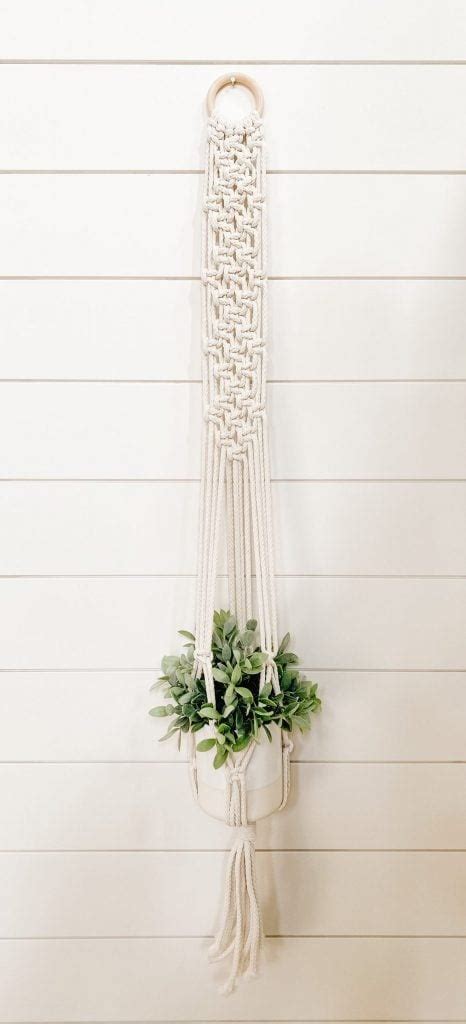 22 Simple Macrame Plant Hanger Diy Projects And Tutorials The Budget