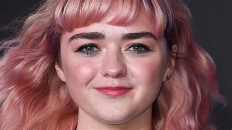 Maisie Williamss Net Worth The Game Of Thrones Star Makes Less Than