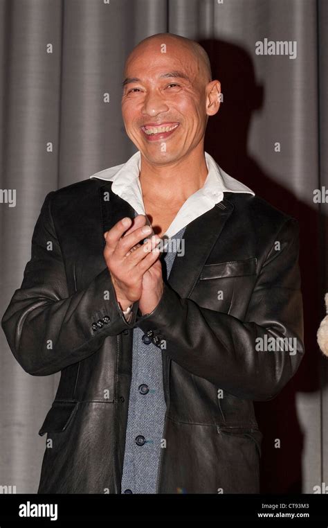 Roger Yuan Hi Res Stock Photography And Images Alamy