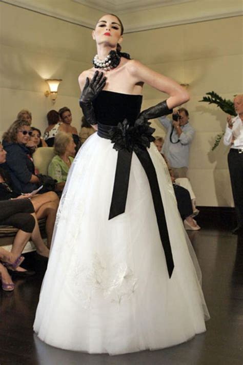 10 Modelos De Vestidos De Noiva Pretos E Brancos