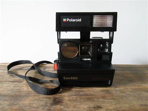 Vintage 1980s Polaroid Sun 660 Auto Focus Instant Film Land