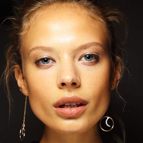7 Ways To Achieve A Flawless Complexion