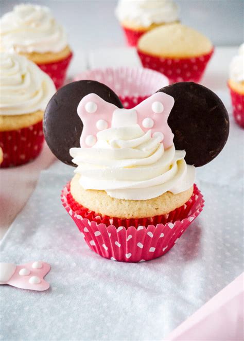 Minnie Mouse Cupcakes Baking For Friends